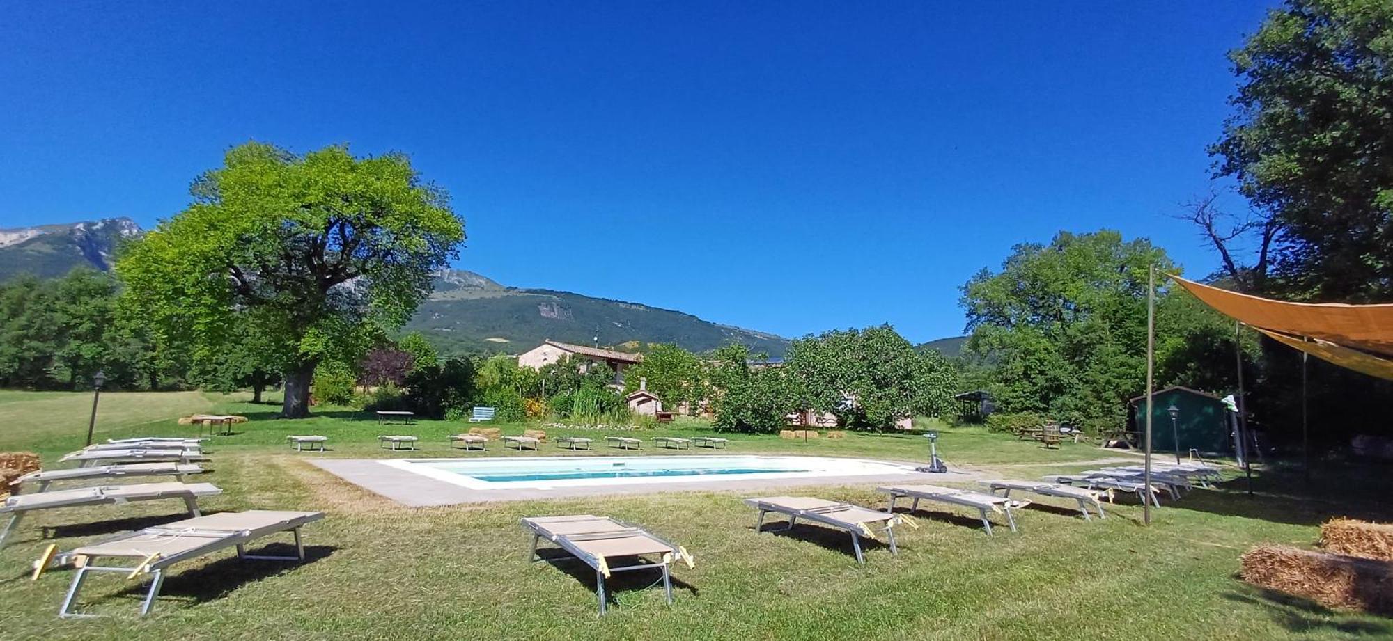 Hotel Antica Dimora - Glamping Fiordaliso Sarnano Exterior foto